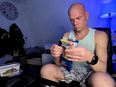 Kinky Play1 online show from February 25, 2026, 7:58 pm