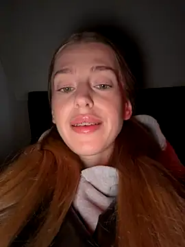 Snapshot of kira_mia chatting on November 28, 2025, 3:34 pm kira mia online show from November 28, 2025, 3:34 pm