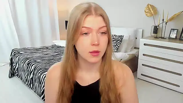 Stella Light online show from February 4, 2026, 4:18 am