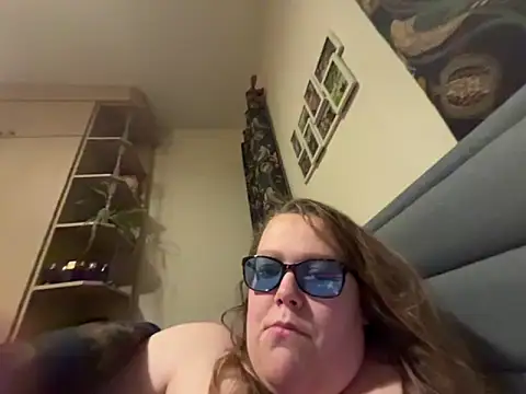 Scarletcum22 online show from January 7, 2026, 7:24 am