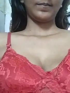 Snapshot of Aaliya_BigBoobs_1 chatting on February 18, 2026, 8:22 am Aaliya BigBoobs 1 online show from February 18, 2026, 8:22 am