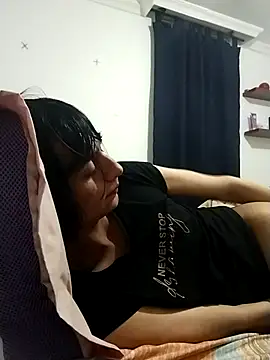 Snapshot of sophiasleepy1 chatting on October 20, 2025, 2:57 am sophiasleepy1 online show from October 20, 2025, 2:57 am