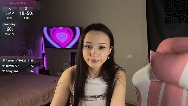 ella simons online show from November 28, 2025, 12:11 am