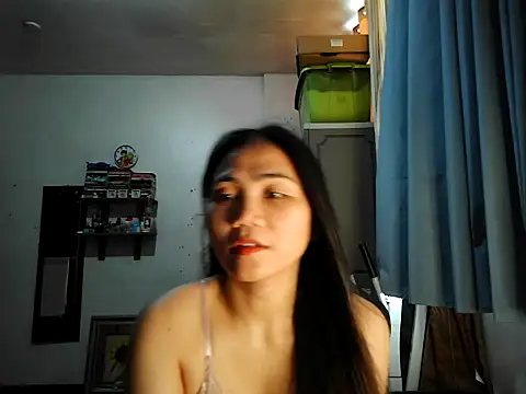 Snapshot of Sexytummy26 chatting on January 13, 2026, 4:05 am Sexytummy26 online show from January 13, 2026, 4:05 am