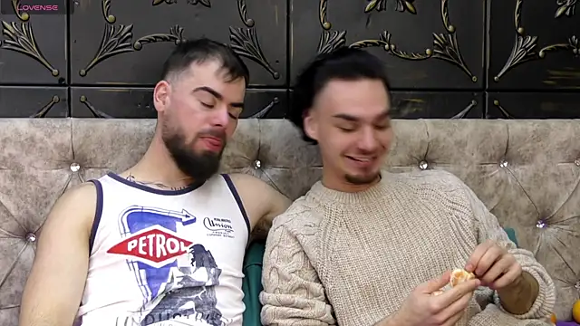 OceannHeart online show from November 26, 2025, 10:43 pm