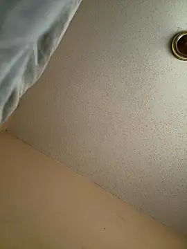 Snapshot of bellaprettyxxxoo chatting on October 21, 2025, 3:22 pm bellaprettyxxxoo online show from October 21, 2025, 3:22 pm