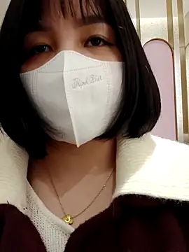 Mina-02 online show from November 4, 2025, 7:34 am