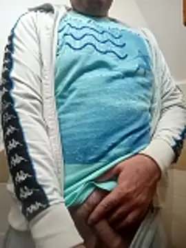 Romaeterna  online show from November 15, 2025, 12:47 am