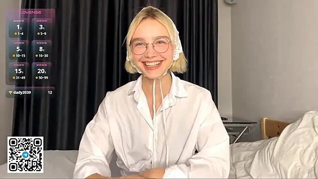 Snapshot of MelodyImam chatting on November 7, 2025, 6:01 pm MelodyImam online show from November 7, 2025, 6:01 pm