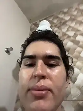 corvin-noir online show from November 16, 2025, 6:34 pm