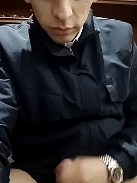 Carriata larry online show from November 9, 2025, 6:17 am