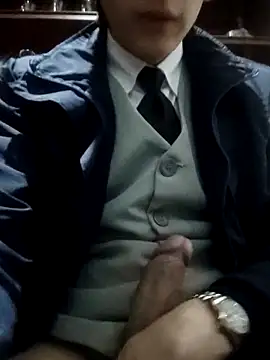 Carriata larry online show from December 17, 2025, 4:50 am