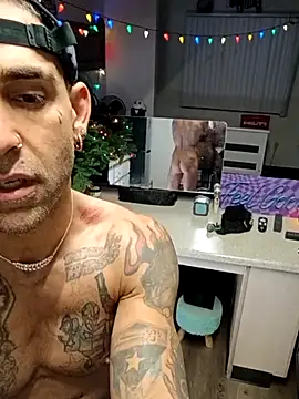 alphacloudGod online show from December 17, 2025, 7:35 am