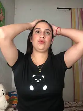 Snapshot of Zoey_sweet01 chatting on October 22, 2025, 12:10 am Zoey sweet01 online show from October 22, 2025, 12:10 am