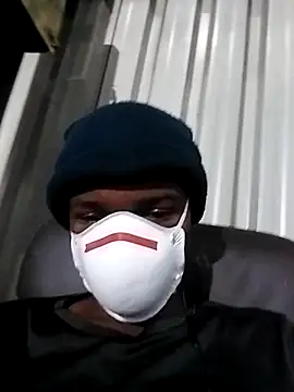 loVbRo1 online show from October 24, 2025, 7:02 pm