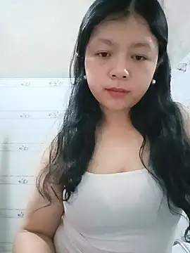 lisa-bae00 online show from May 25, 2026, 11:58 pm