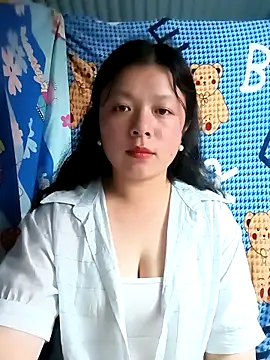 lisa-bae00 online show from May 3, 2026, 1:58 pm