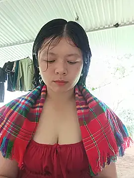 lisa-bae00 online show from May 13, 2026, 4:52 am