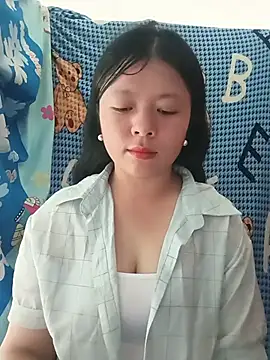 lisa-bae00 online show from May 25, 2026, 2:44 am