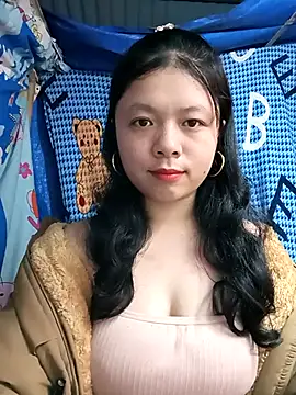 lisa-bae00 online show from January 6, 2026, 11:58 am