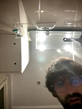 Snapshot of Paapii1098 chatting on November 23, 2025, 2:21 am Paapii1098 online show from November 23, 2025, 2:21 am