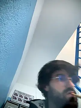 Snapshot of Paapii1098 chatting on December 5, 2025, 12:43 am Paapii1098 online show from December 5, 2025, 12:43 am