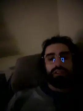 Snapshot of Paapii1098 chatting on January 9, 2026, 12:39 am Paapii1098 online show from January 9, 2026, 12:39 am