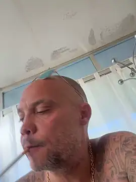 Snapshot of gitanoMad chatting on March 27, 2026, 4:52 pm gitanoMad online show from March 27, 2026, 4:52 pm