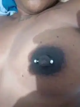 Snapshot of Jennyy31 chatting on April 2, 2026, 9:10 pm Jennyy31 online show from April 2, 2026, 9:10 pm