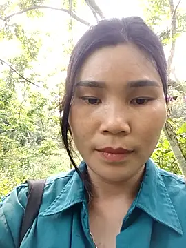 Snapshot of Bear_bear0 chatting on April 11, 2026, 7:45 am Bear bear0 online show from April 11, 2026, 7:45 am