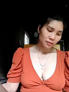Bear bear0 online show from April 21, 2026, 1:42 am