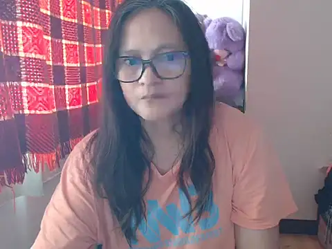 Snapshot of Kinkybela2025 chatting on March 29, 2026, 12:23 am Kinkybela2025 online show from March 29, 2026, 12:23 am