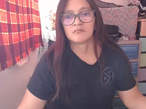 Snapshot of Kinkybela2025 chatting on March 15, 2026, 3:24 am Kinkybela2025 online show from March 15, 2026, 3:24 am