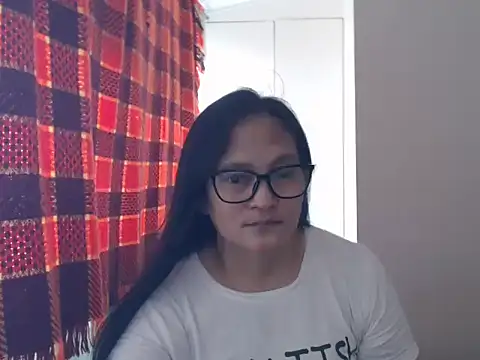 Snapshot of Kinkybela2025 chatting on April 12, 2026, 5:22 am Kinkybela2025 online show from April 12, 2026, 5:22 am