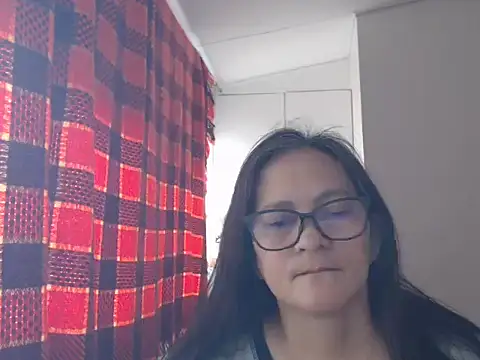 Snapshot of Kinkybela2025 chatting on March 31, 2026, 10:56 pm Kinkybela2025 online show from March 31, 2026, 10:56 pm