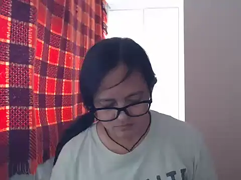 Snapshot of Kinkybela2025 chatting on April 10, 2026, 3:35 am Kinkybela2025 online show from April 10, 2026, 3:35 am