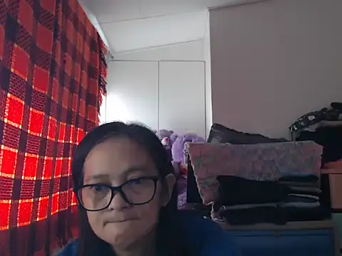 Snapshot of Kinkybela2025 chatting on March 14, 2026, 12:49 am Kinkybela2025 online show from March 14, 2026, 12:49 am