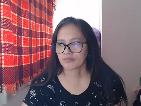 Snapshot of Kinkybela2025 chatting on March 25, 2026, 10:41 pm Kinkybela2025 online show from March 25, 2026, 10:41 pm