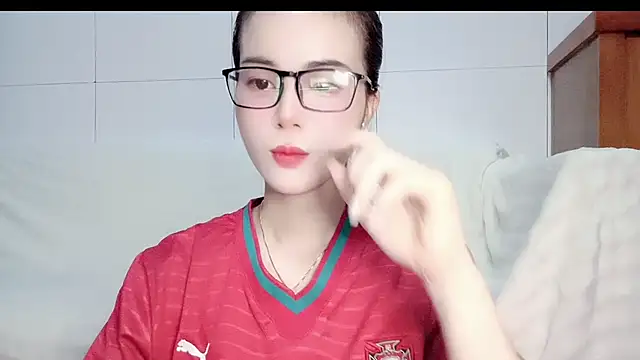Family-Lovee online show from July 15, 2026, 7:32 pm
