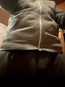 bart98geil online show from January 12, 2026, 11:31 pm