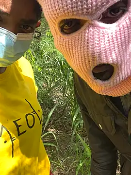 couplesexroom online show from November 4, 2025, 4:16 am