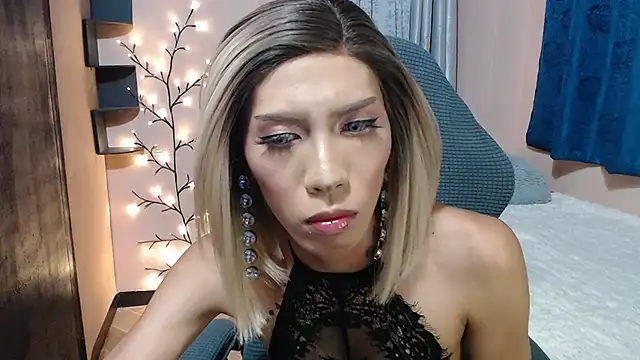 Snapshot of VictoriaAsianMistress chatting on November 12, 2025, 1:26 pm VictoriaAsianMistress online show from November 12, 2025, 1:26 pm