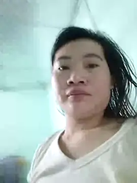  LAN  online show from November 30, 2025, 10:32 pm