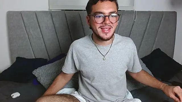 Zac Golden online show from October 28, 2025, 4:35 am