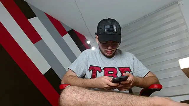 Zac Golden online show from June 19, 2026, 11:49 am
