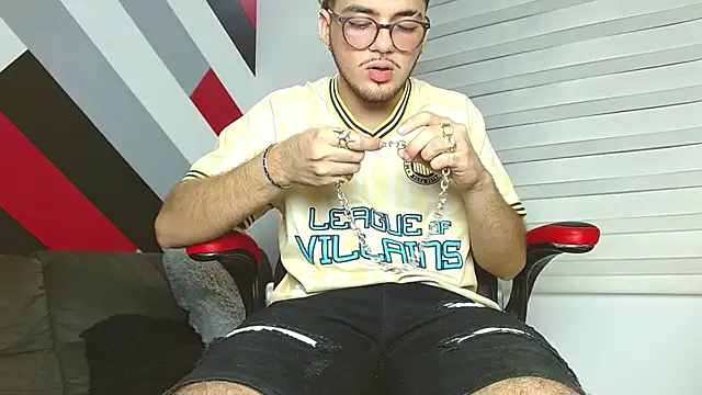 Zac Golden online show from January 13, 2026, 11:41 pm