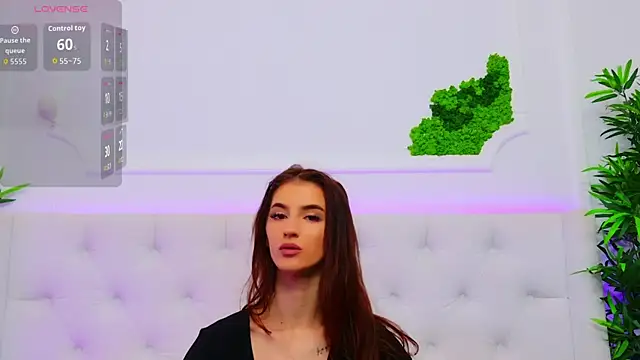 Snapshot of ElisaCharm chatting on January 9, 2026, 5:25 am ElisaCharm online show from January 9, 2026, 5:25 am