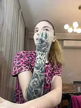 LaraSynn online show from March 2, 2026, 3:18 am