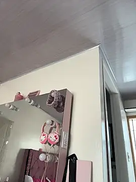 Snapshot of Violeet-Smith chatting on February 14, 2026, 3:56 pm Violeet-Smith online show from February 14, 2026, 3:56 pm