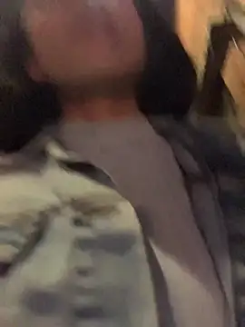 Snapshot of Violeet-Smith chatting on November 20, 2025, 12:33 am Violeet-Smith online show from November 20, 2025, 12:33 am